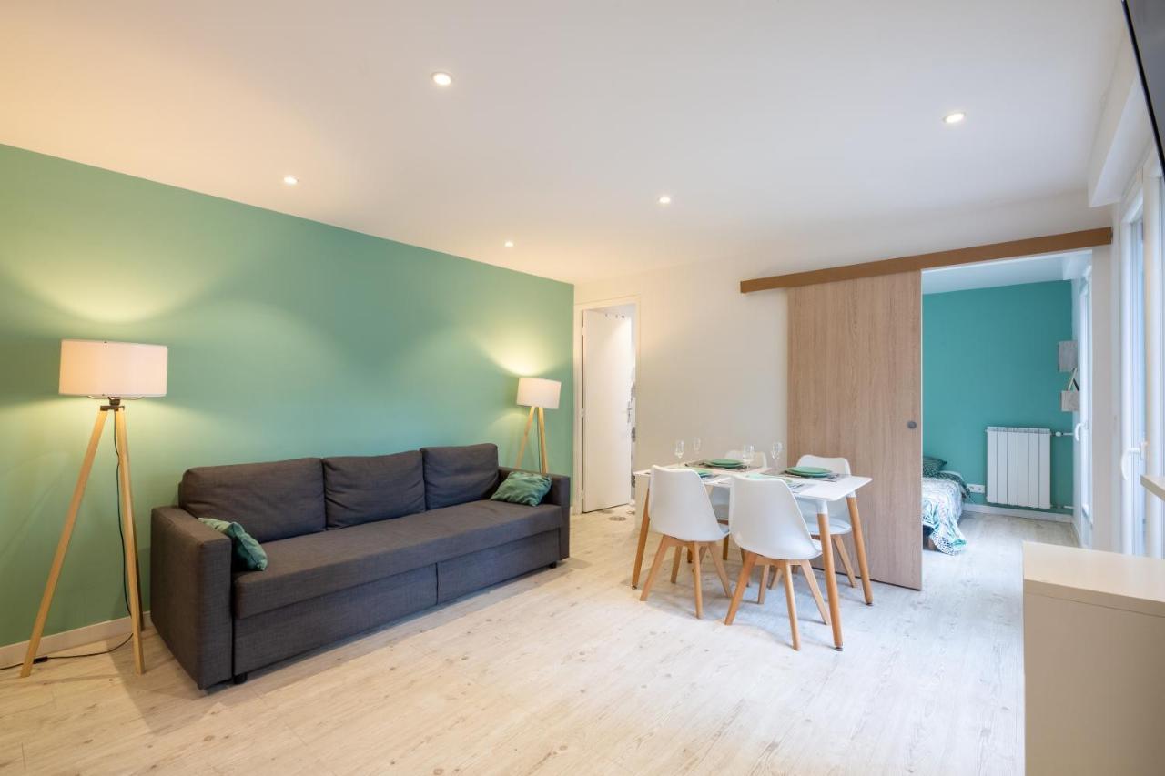 Meuble 2 Etoiles, Wifi, A 2 Pas Des Plages Fréjus Exteriör bild